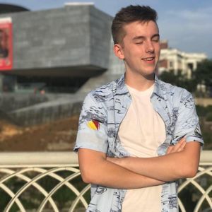 Meet your Posher, Christian